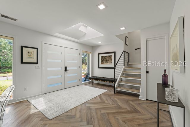 10 Windjammer Ct, Hilton Head Island, SC 29928