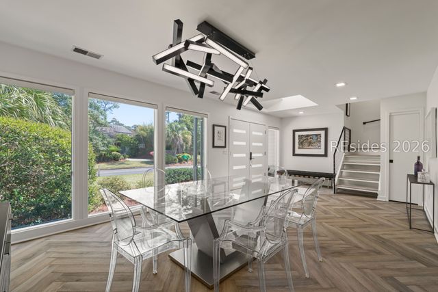 10 Windjammer Ct, Hilton Head Island, SC 29928