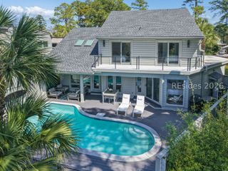 10 Windjammer Ct, Hilton Head Island, SC 29928