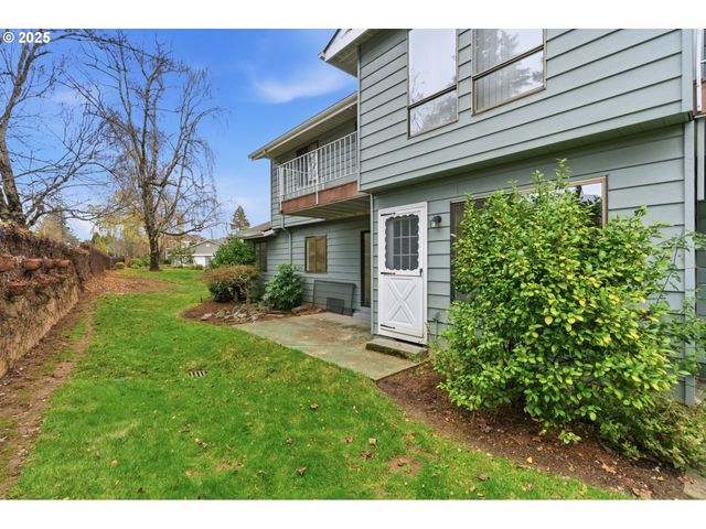 512 Sw EASTMAN Pkwy, Gresham, OR 97080