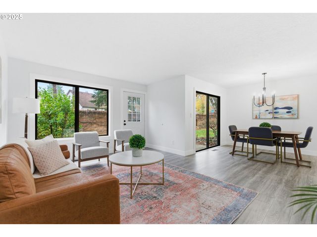 512 Sw EASTMAN Pkwy, Gresham, OR 97080