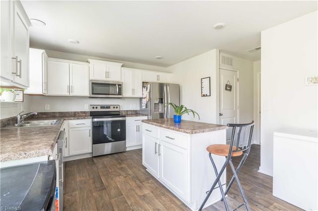 5013 Black Forest Drive, Greensboro, NC 27405