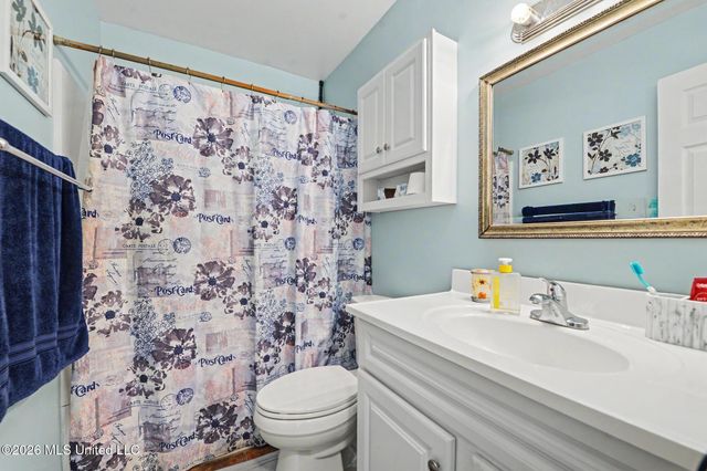 203 Lynn Circle, Pass Christian, MS 39571