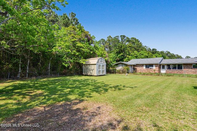 203 Lynn Circle, Pass Christian, MS 39571