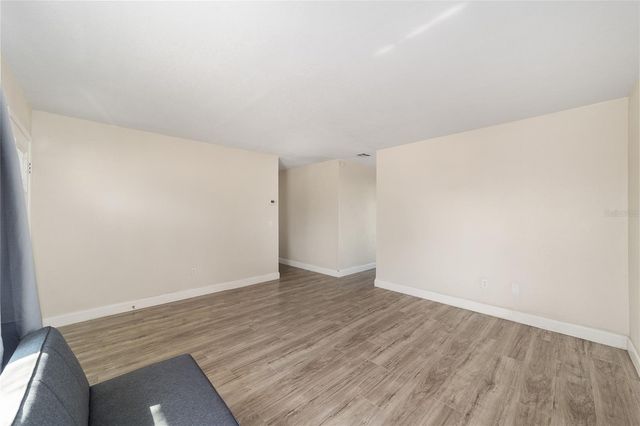 6 HICKORY TRACK PASS, Ocala, FL 34472