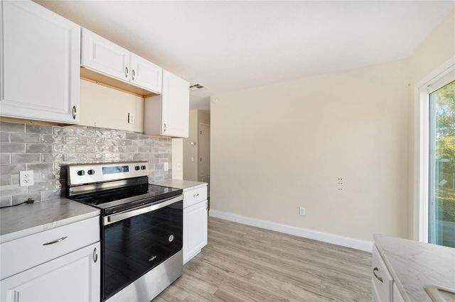 6 HICKORY TRACK PASS, Ocala, FL 34472