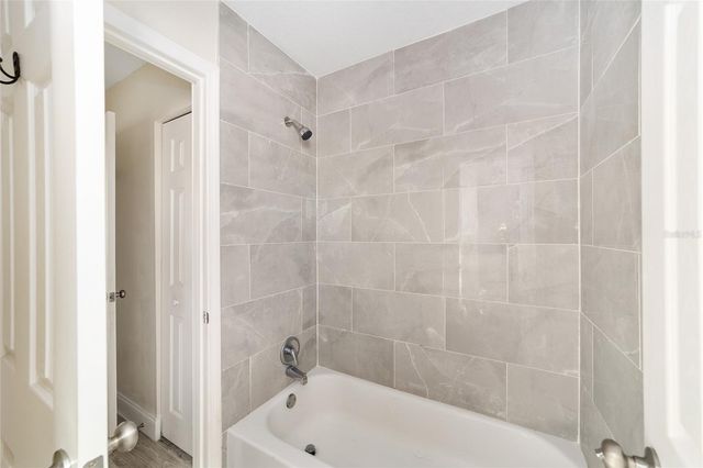 6 HICKORY TRACK PASS, Ocala, FL 34472