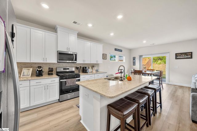 1043 Appalachian Drive, Moore, SC 29369