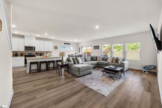 1043 Appalachian Drive, Moore, SC 29369