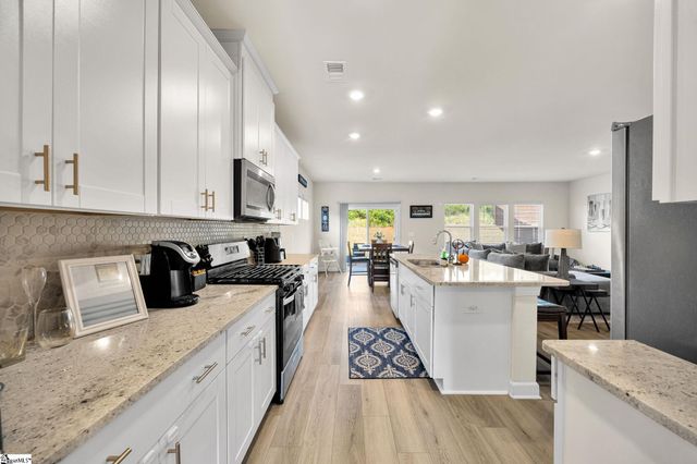 1043 Appalachian Drive, Moore, SC 29369