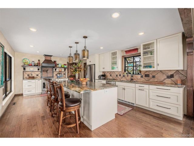 834 Green Mountain Dr, Loveland, CO 80537