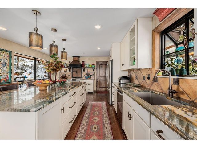 834 Green Mountain Dr, Loveland, CO 80537