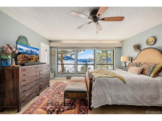 834 Green Mountain Dr, Loveland, CO 80537