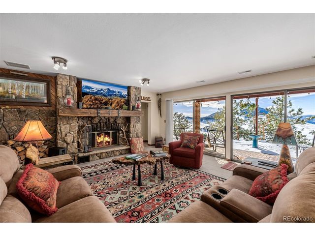 834 Green Mountain Dr, Loveland, CO 80537