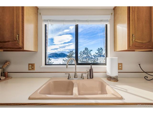 834 Green Mountain Dr, Loveland, CO 80537