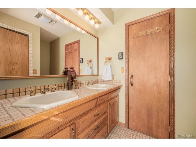 834 Green Mountain Dr, Loveland, CO 80537