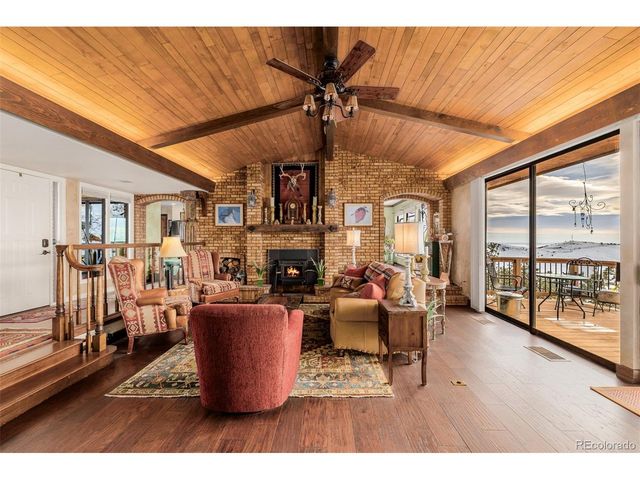 834 Green Mountain Dr, Loveland, CO 80537