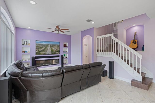 6909 Bruce Court, Lake Worth, FL 33463