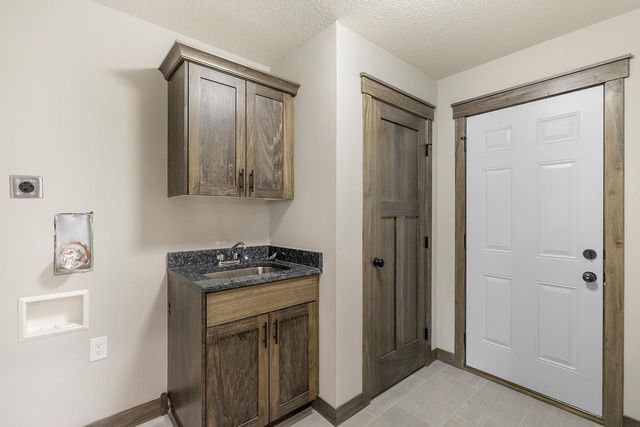7740 Adler Trail, Inver Grove Heights, MN 55077