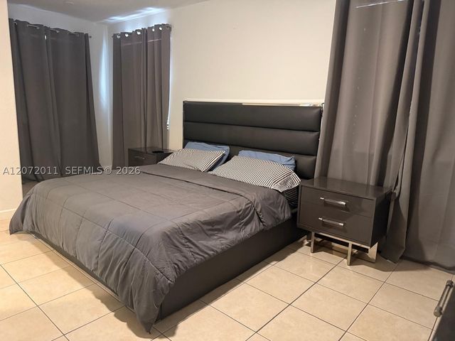 14949 SW 8th Ter 14949, Miami, FL 33194