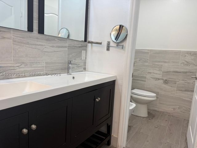 14949 SW 8th Ter 14949, Miami, FL 33194