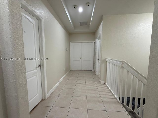14949 SW 8th Ter 14949, Miami, FL 33194