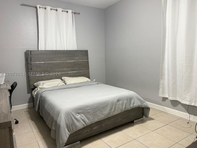 14949 SW 8th Ter 14949, Miami, FL 33194