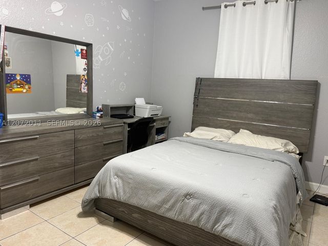 14949 SW 8th Ter 14949, Miami, FL 33194