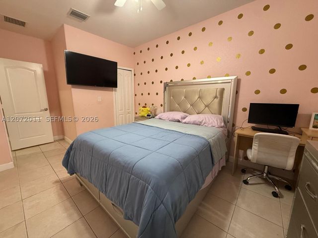 14949 SW 8th Ter 14949, Miami, FL 33194