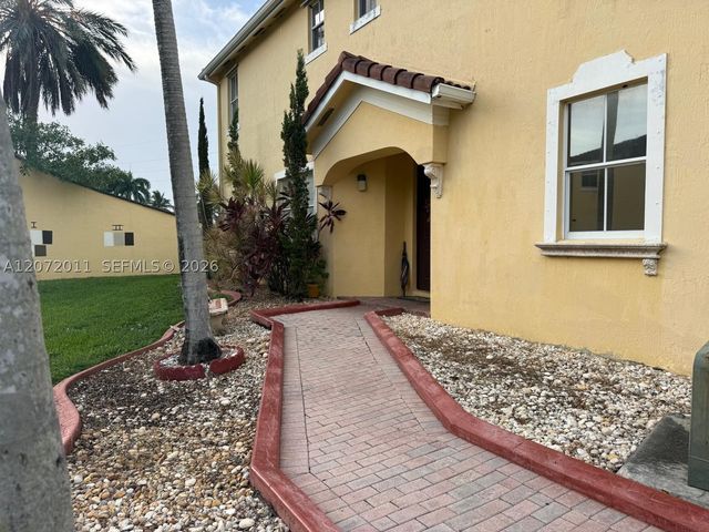 14949 SW 8th Ter 14949, Miami, FL 33194