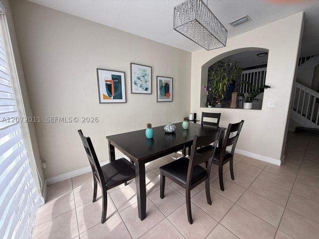 14949 SW 8th Ter 14949, Miami, FL 33194
