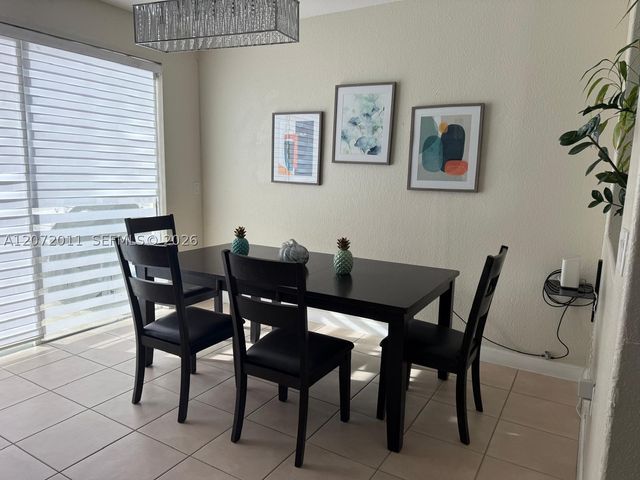 14949 SW 8th Ter 14949, Miami, FL 33194