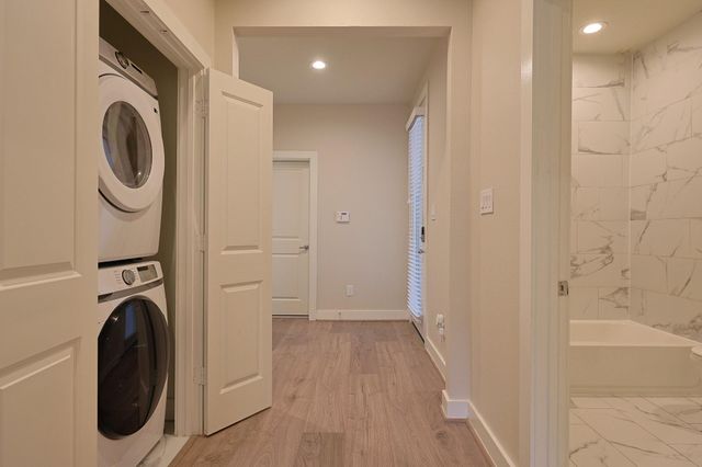 9514 Retriever Way, Houston, TX 77055