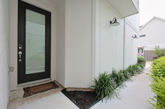 9514 Retriever Way, Houston, TX 77055