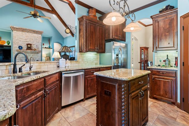 4801 Wild Stallion Court, Fort Worth, TX 76126