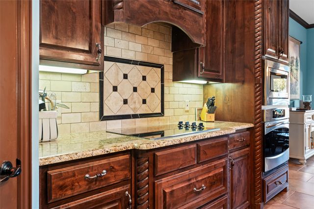 4801 Wild Stallion Court, Fort Worth, TX 76126