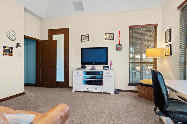 4801 Wild Stallion Court, Fort Worth, TX 76126