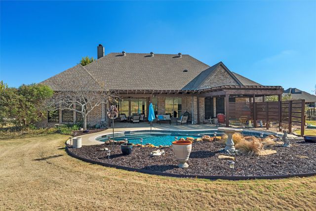 4801 Wild Stallion Court, Fort Worth, TX 76126