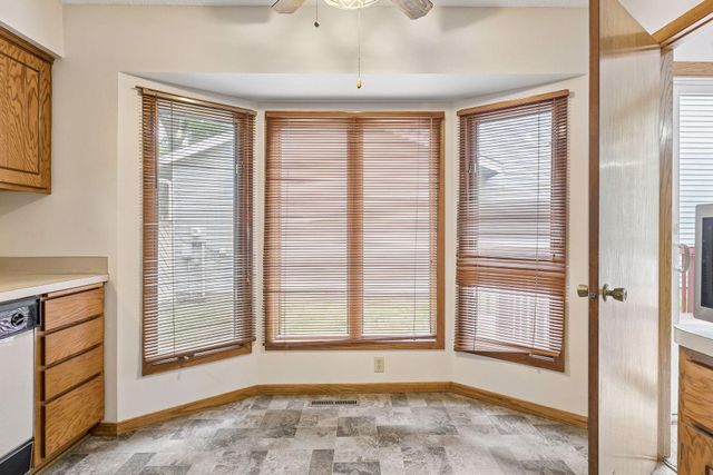 1432 Willow Creek Lane, Shoreview, MN 55126