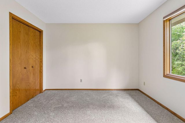 1432 Willow Creek Lane, Shoreview, MN 55126