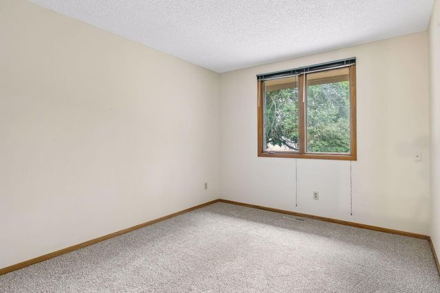 1432 Willow Creek Lane, Shoreview, MN 55126