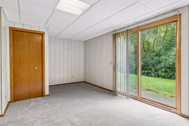 1432 Willow Creek Lane, Shoreview, MN 55126