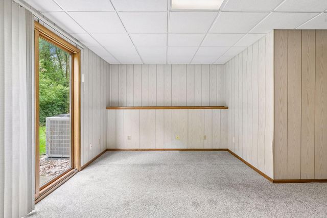 1432 Willow Creek Lane, Shoreview, MN 55126