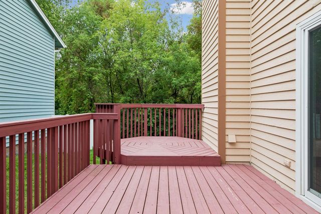 1432 Willow Creek Lane, Shoreview, MN 55126