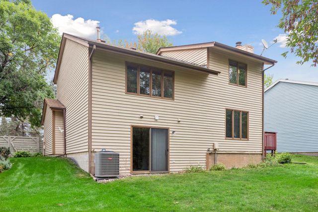 1432 Willow Creek Lane, Shoreview, MN 55126