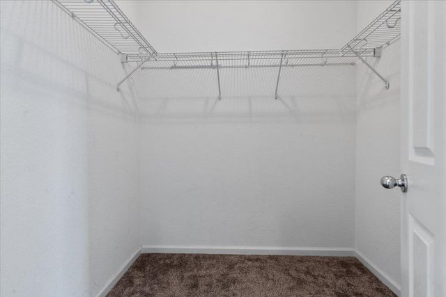 20855 Grapevine Dr, Patterson, CA 95363