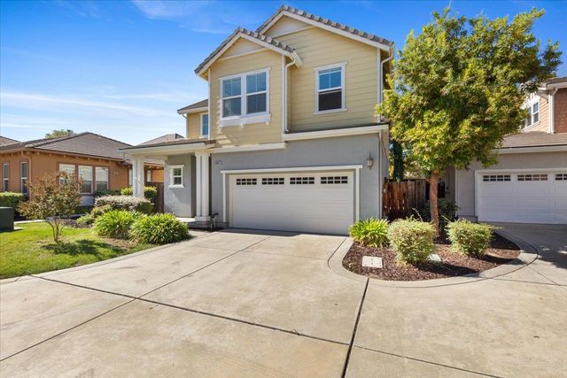 20855 Grapevine Dr, Patterson, CA 95363