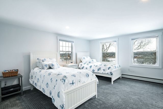 6 Burg Ave, Sandwich, MA 02563