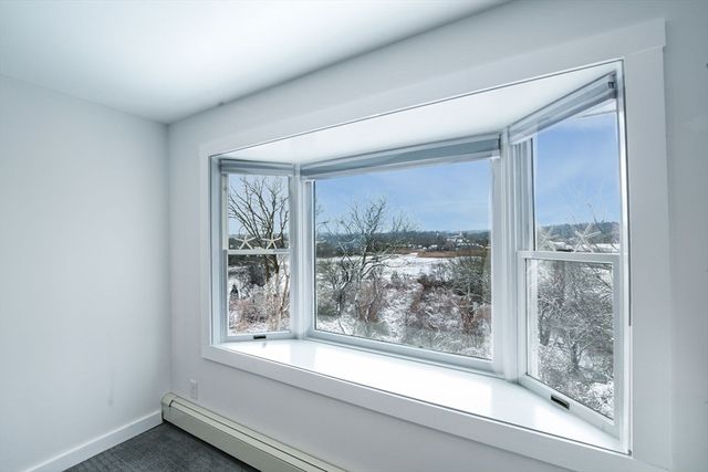 6 Burg Ave, Sandwich, MA 02563