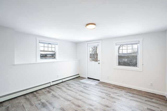 6 Burg Ave, Sandwich, MA 02563